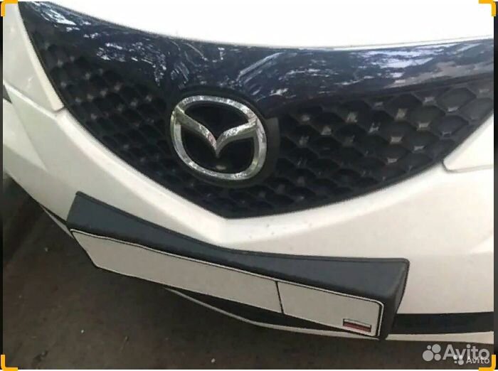 Mazda 3 Номерная рамка Подиум под госномер