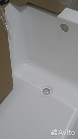 Ванна с дефектом