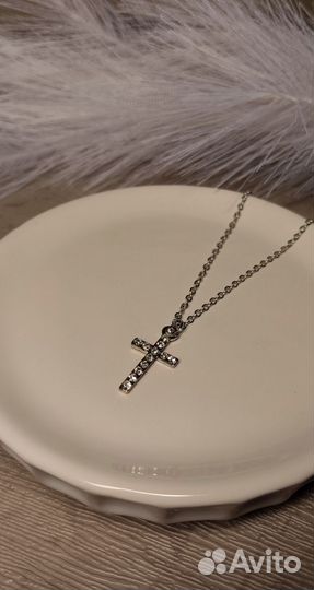 Цепочка с крестиком