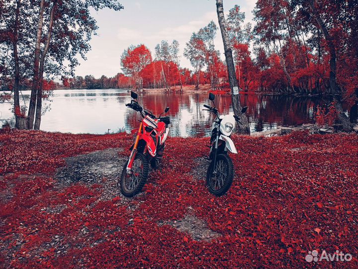 Продам эндуро мотоцикл 200 кубов