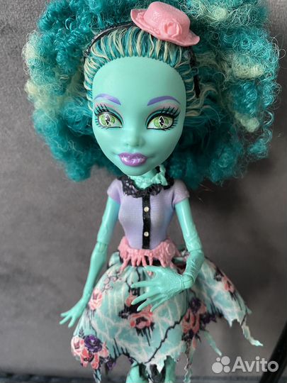 Кукла монстр хай