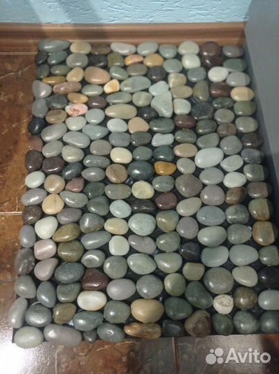 Коврик из морской гальки