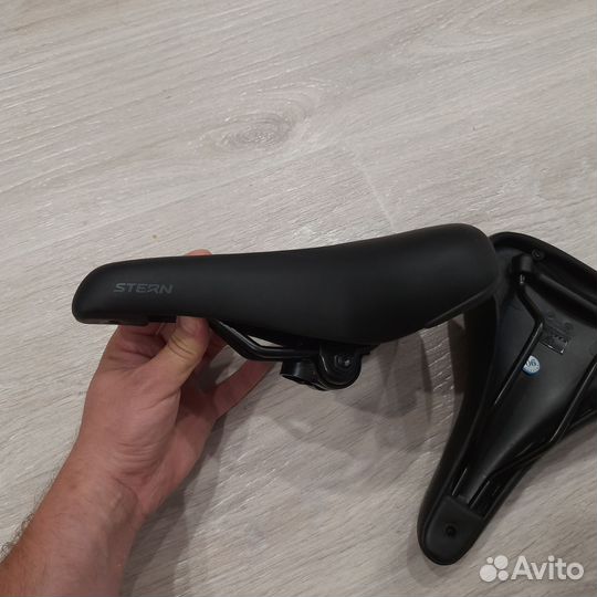 Седло для дорожного велосипеда