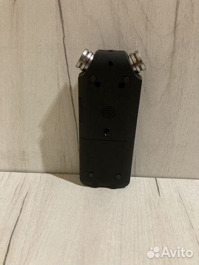 Рекордер tascam DR-05