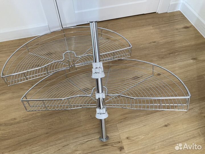 Вращающаяся полка на кухню