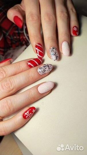 Маникюр и педикюр