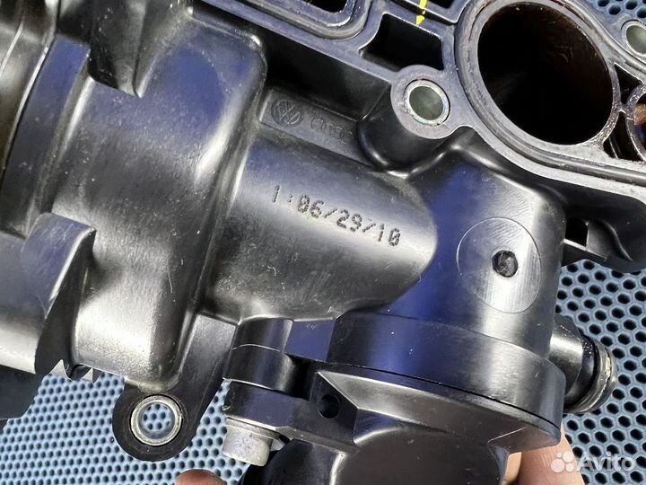 Помпа Термостат Volkswagen Tiguan CAW 2.0