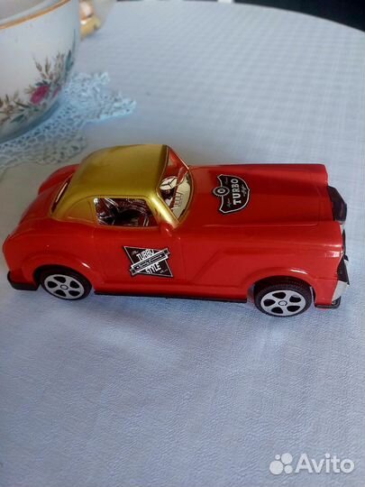 Машинка игрушка новая.Очень хороший подарок