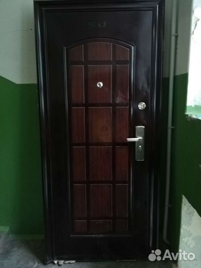 Дверь входная металлическая