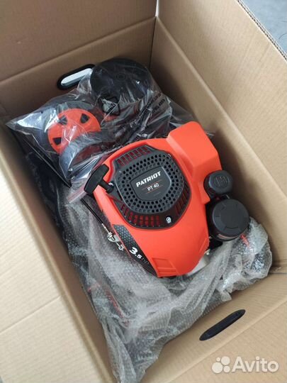 Новая бензиновая газонокосилка Patriot PT40