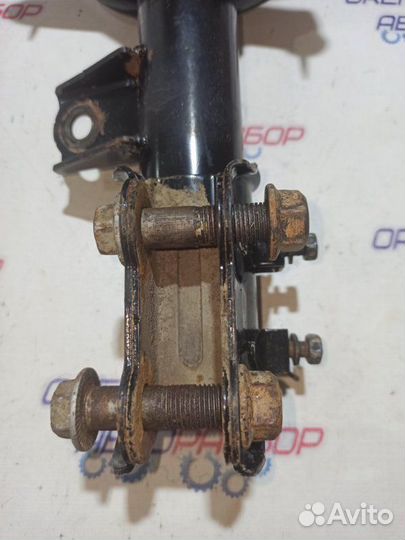 Стойка подвески передняя правая Kia Cerato 2 1.6