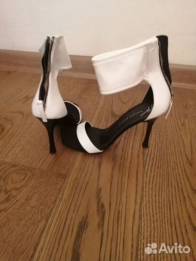 Босоножки женские Giuseppe zanotti