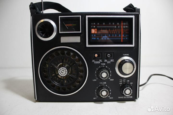 SEC 724C Радиоприемник