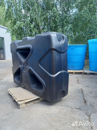 Прямоугольные баки для воды/топлива 2 куб