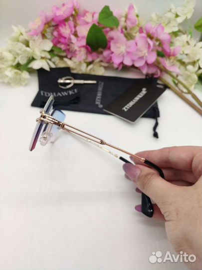 Новые очки от солнца женские и мужские