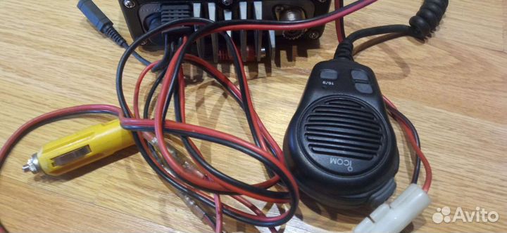 Морская укв радиостанция IC-M402