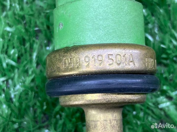 Датчик температуры G62 VAG 4747