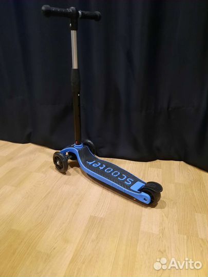 Стильный детский самокат складной 3-колёсный