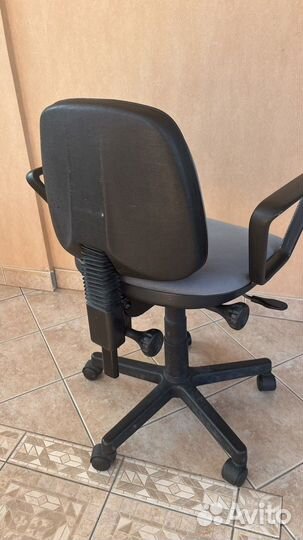 Компьютерное кресло