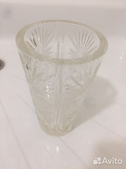 Вазы хрустальные и стекло