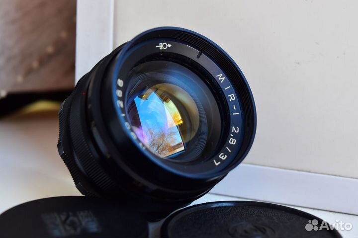 Мир-1 37mm f/2.8 Grand Prix Brussels ширик М42