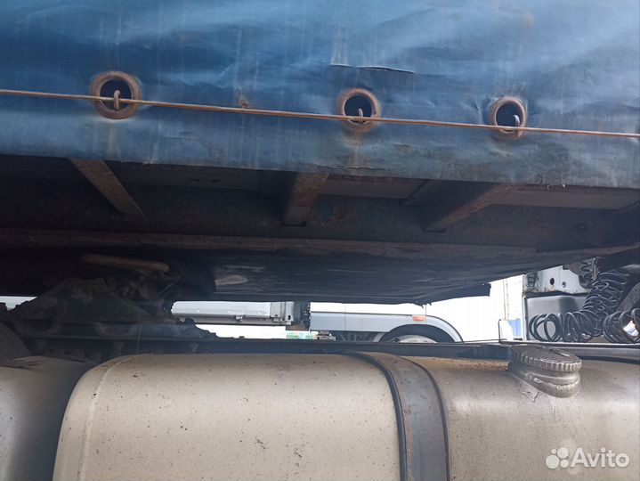 Полуприцеп тентованный МАЗ 975800-012, 2003