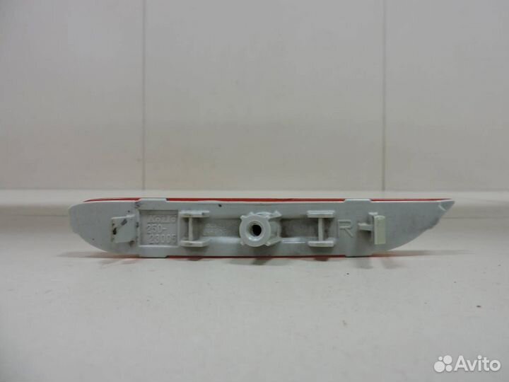 Отражатель в бампер задний правый Nissan X-Trail 3