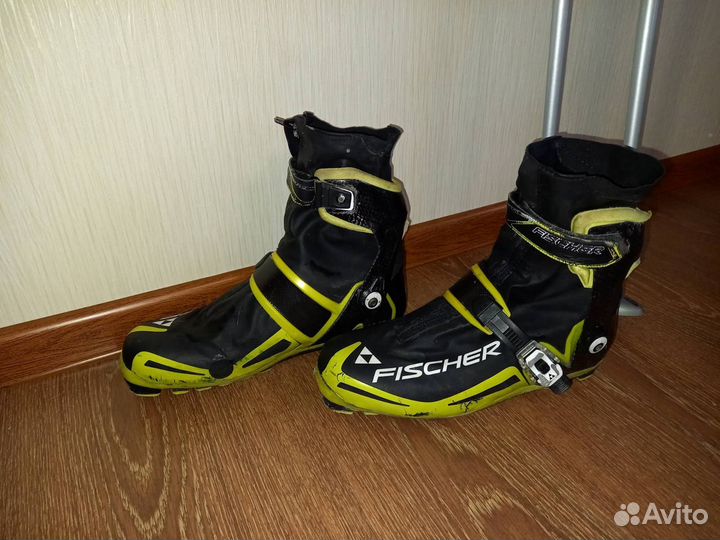 Лыжные ботинки fischer carbon lite skate