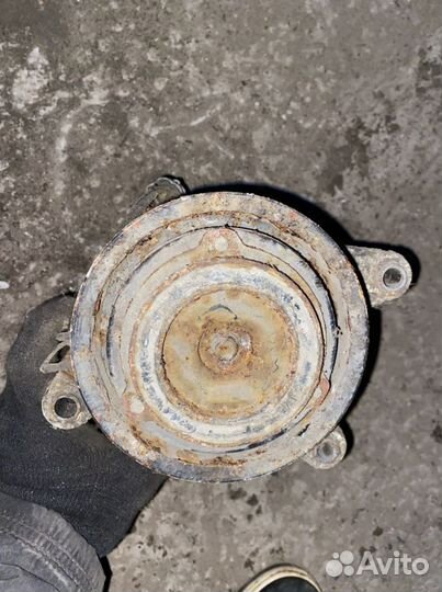 Насос кондиционера Toyota mark 2