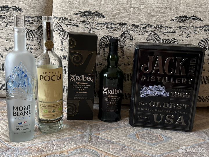 Коробки и бутылки от элитного алкоголя