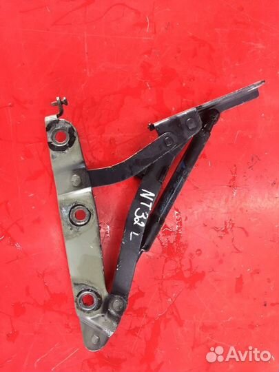 Петля крышки багажника левая Nissan Teana J32