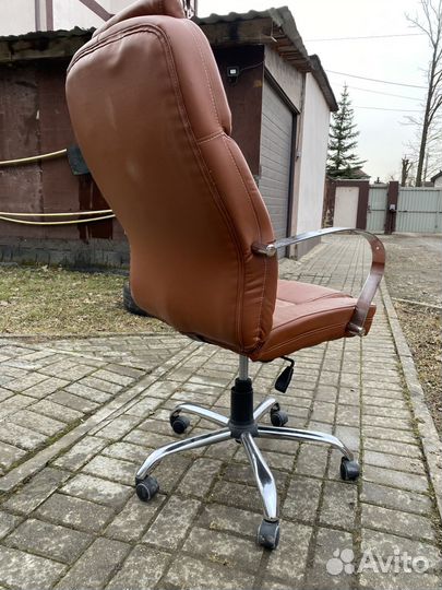 Офисное и Игровое кресла