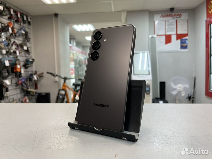 Samsung Galaxy S24, 8/512 ГБ