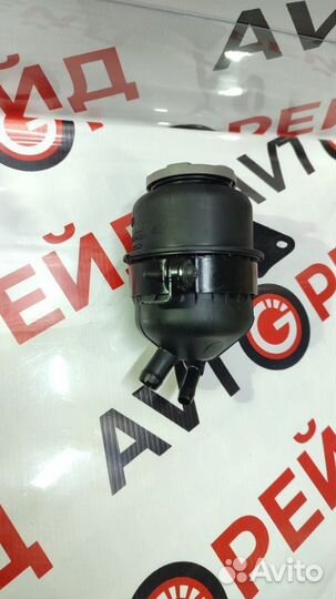 Бачок гидроусилителя Audi Q5 8R cdnc 06.07.2009