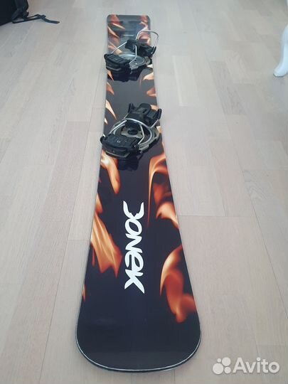 Жесткий сноуборд donek