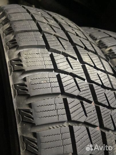 Bridgestone Ice Partner 215/60 R17