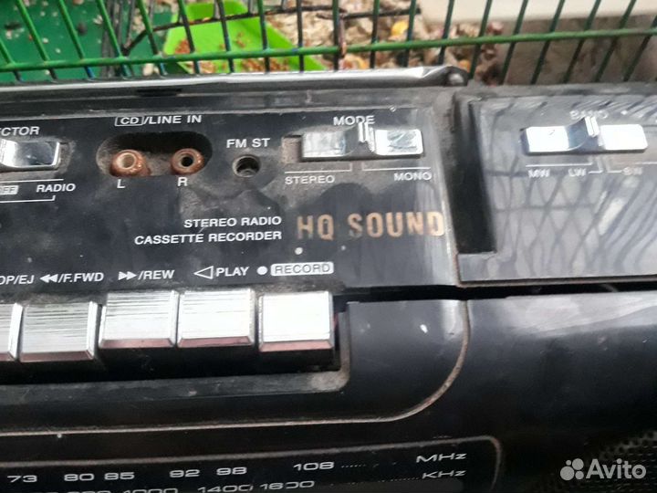 Кассетный магнитофон