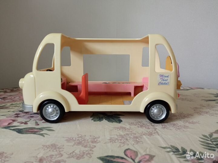 Игрушка машинка Sylvanian families