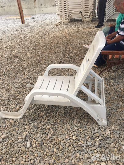 Шезлонг лежак пластиковый бу