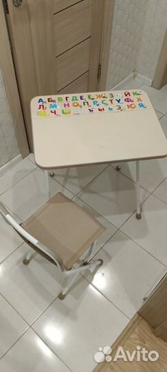 Детский столик и стульчик