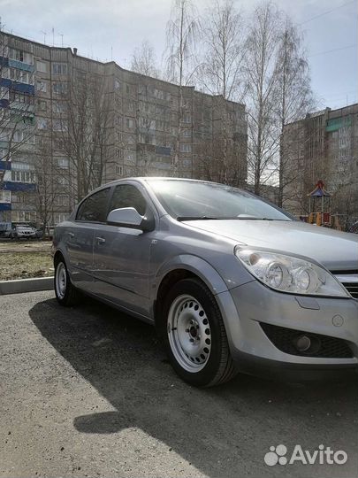 Opel Astra 1.6 МТ, 2010, 160 000 км