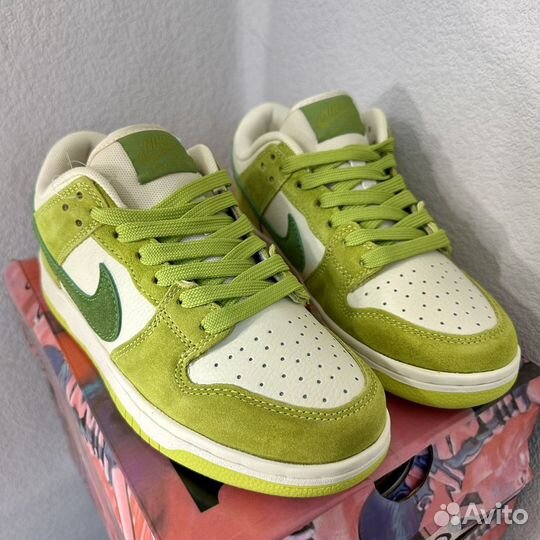 Nike SB Dunk Low Green Apple