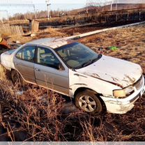 Nissan Sunny 1.5 MT, 2002, битый, 200 000 км, с пробегом, цена 120 000 руб.