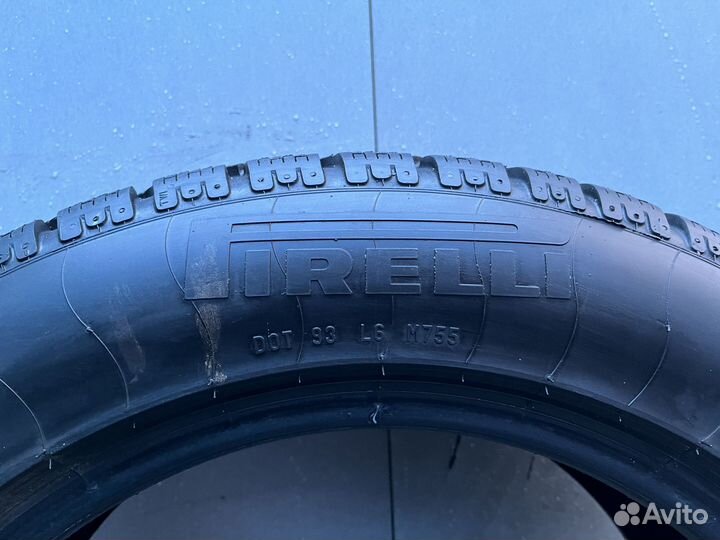 Pirelli Winter Sottozero 210 Serie II 215/60 R17