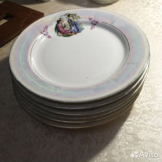 Набор тарелок, мадонна, перламутровые