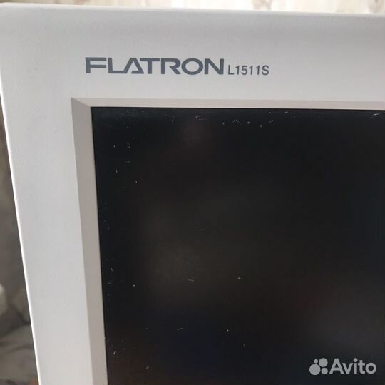 Монитор LG flatron L1511S