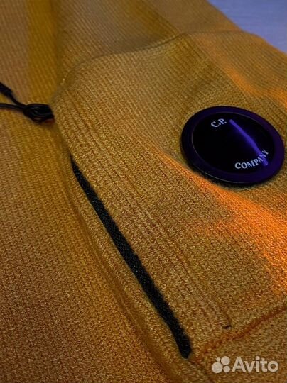 Свитер с горлом C.P. Company в наличии