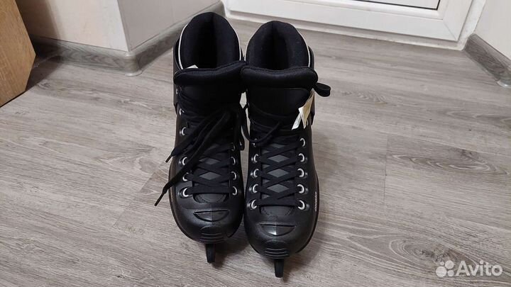 Коньки хоккейные 39