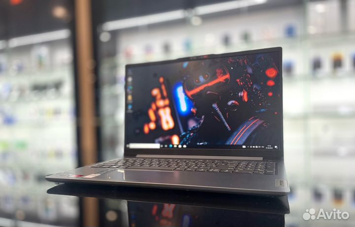 Мощь Ноутбук Lenovo IdeaPad Ryzen 5 7520U/15,6/SSD