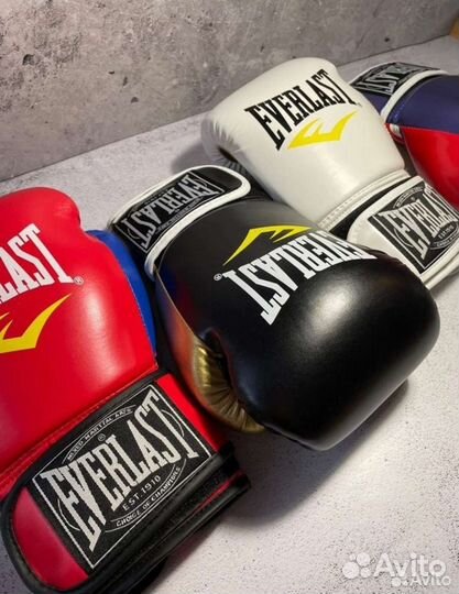 Боксерские перчатки everlast